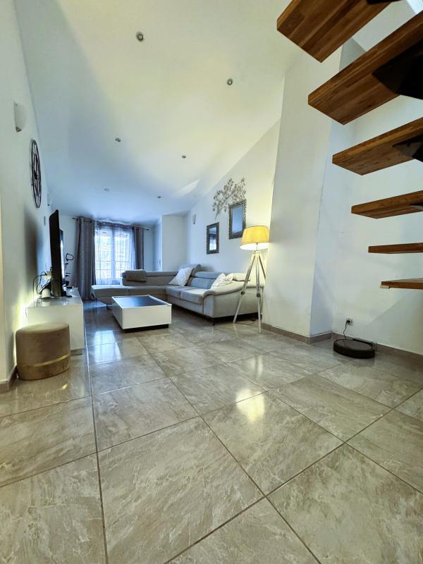 Duplex - 99 m² - 4 pièces