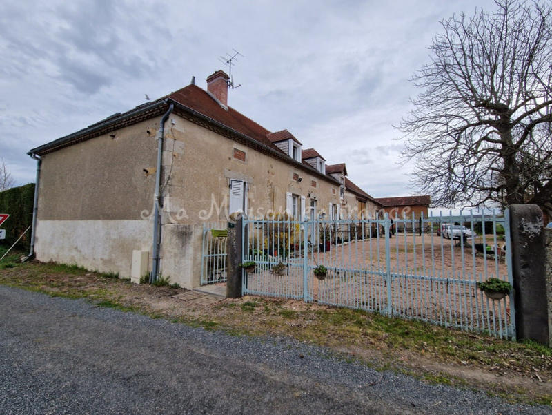 Maison - 170 m² - 9 pièces