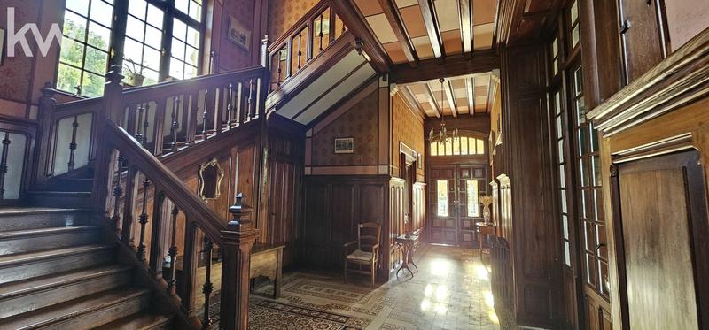 Maison de domaine équestre - 650 m² - 10 pièces