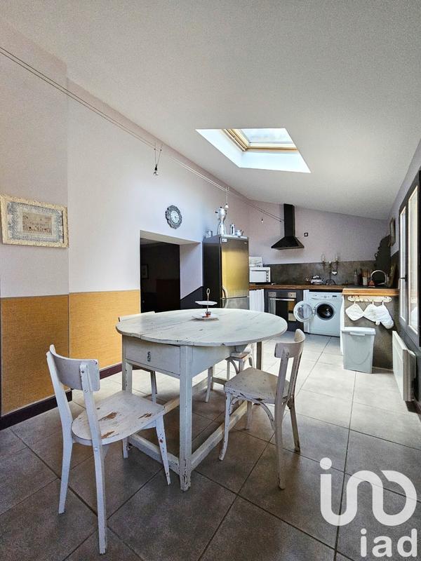 Maison - 957 m² - 25 pièces