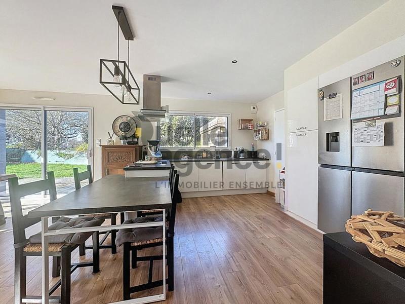 Maison - 12 m² - 5 pièces