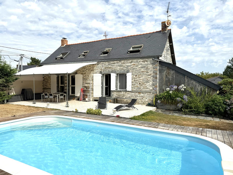 Maison - 144 m² - 8 pièces