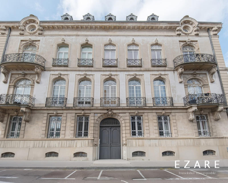 Appartement - 352 m² - 7 pièces