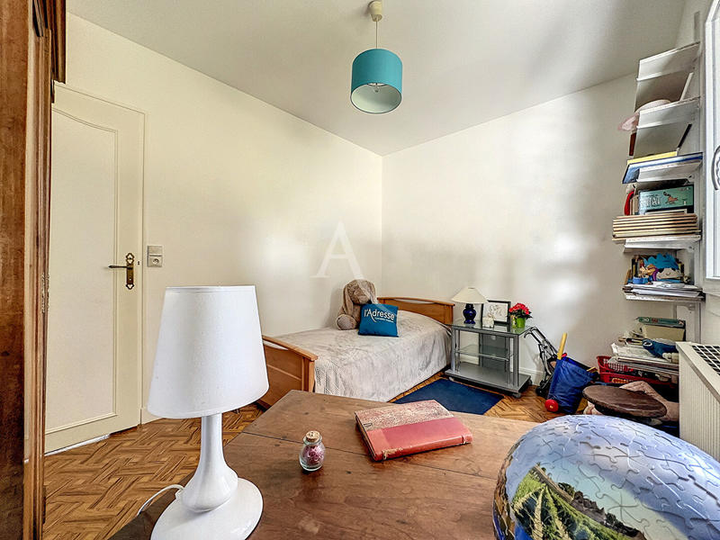 Maison - 212 m² - 8 pièces