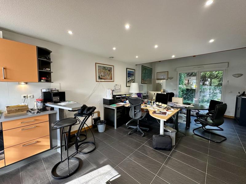 Bureau - 120 m² - 5 pièces
