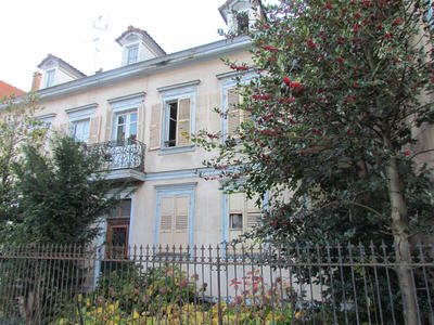 Immeuble - 301 m² - 5 pièces