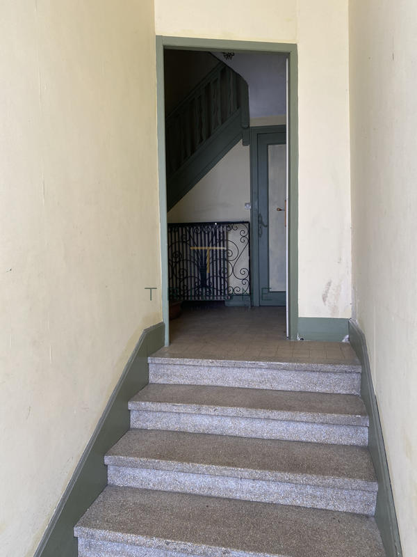 Maison - 253 m² - 8 pièces