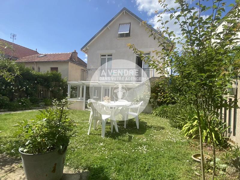 Maison - 104 m² - 5 pièces