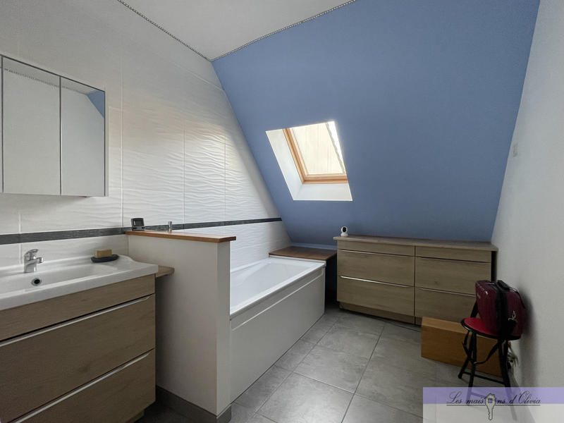 Maison - 153 m² - 6 pièces