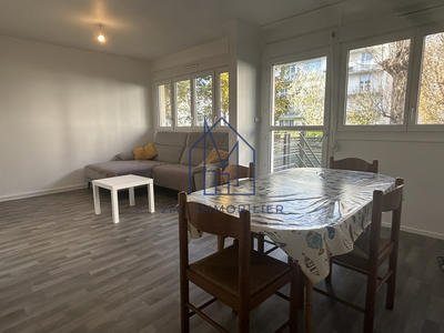 Appartement - 87 m² - 5 pièces