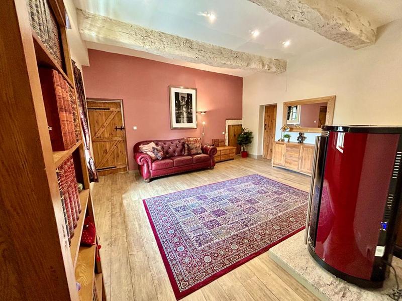 Demeure - 351 m² - 15 pièces