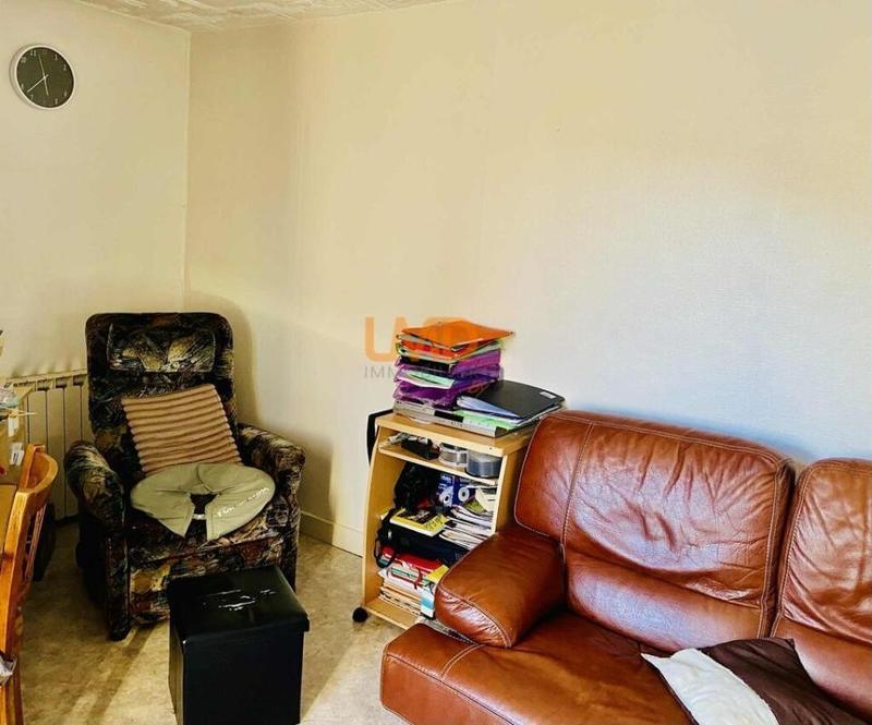 Maison - 180 m² - 11 pièces