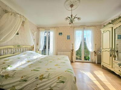 Maison - 160 m² - 7 pièces