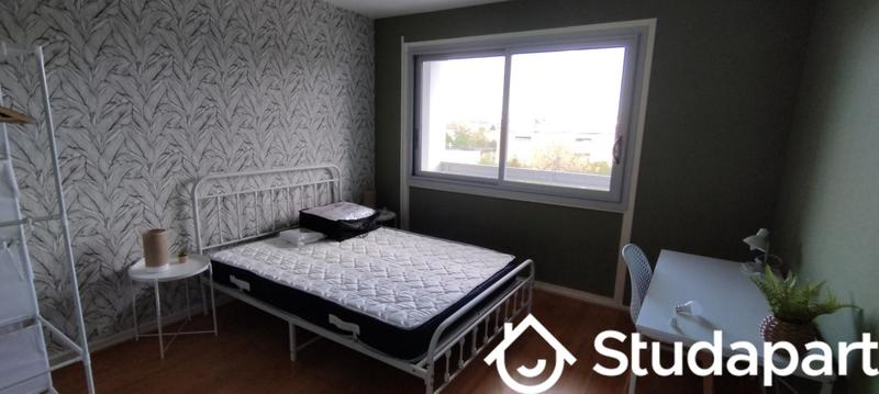 Chambre - 9 m² - 1 pièce