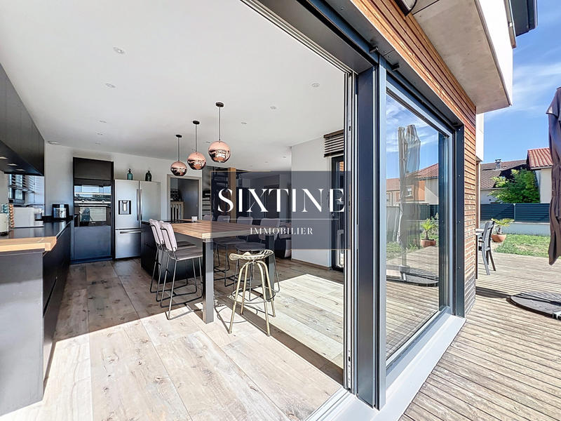 Maison contemporaine - 131 m² - 5 pièces