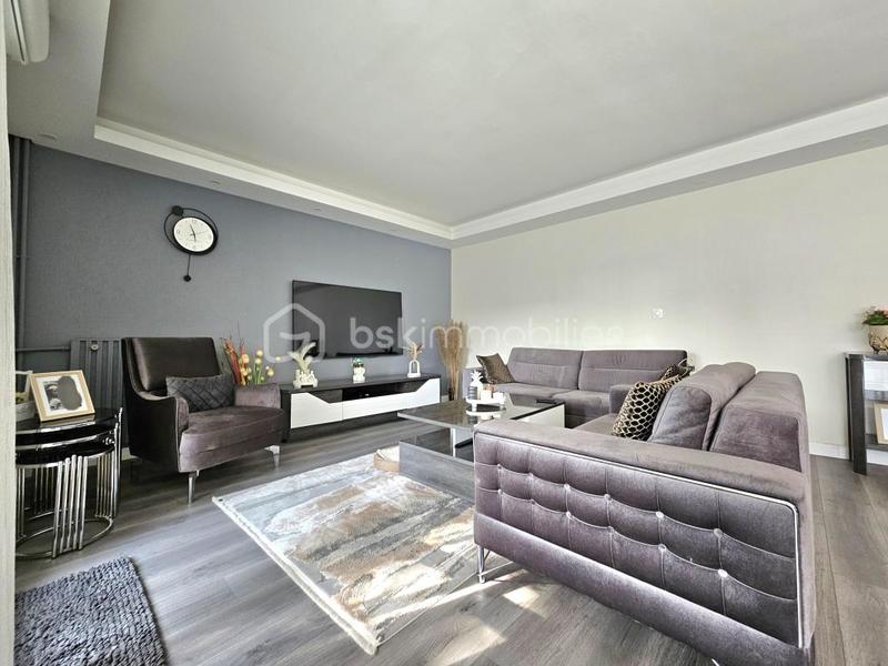 Appartement - 84 m² - 3 pièces