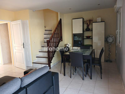 Maison - 90 m² - 4 pièces