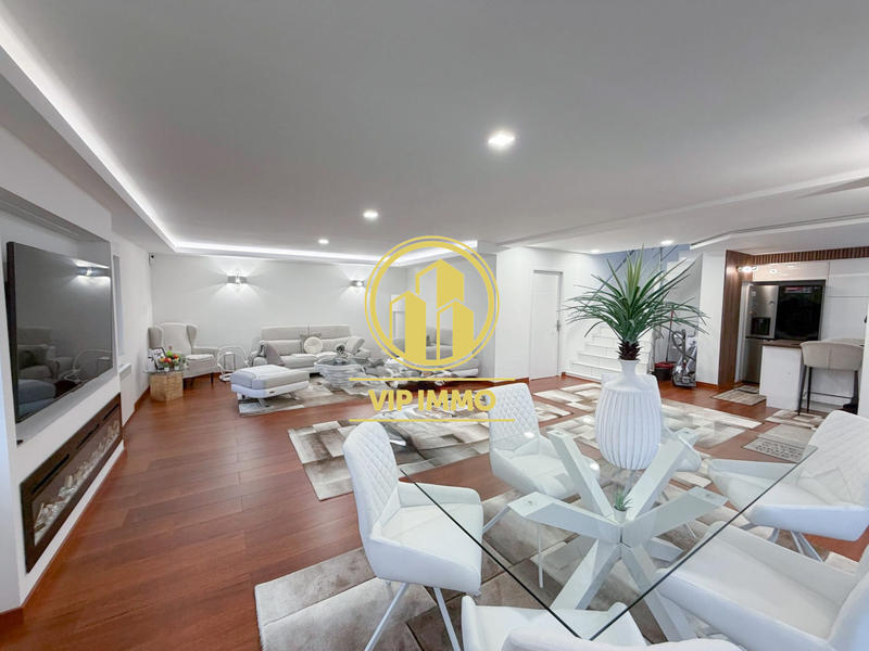 Maison - 111 m² - 4 pièces