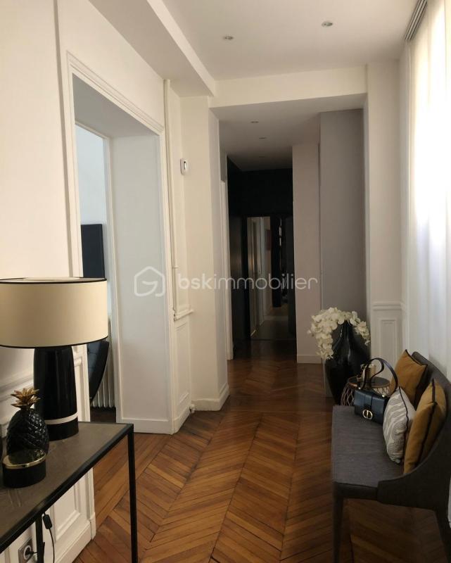 Appartement - 126 m² - 5 pièces