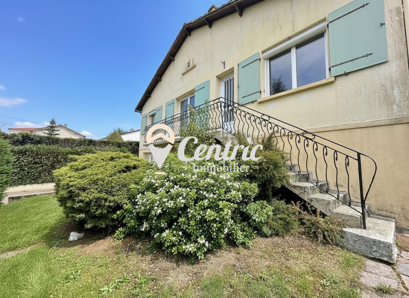 Maison - 95 m² - 5 pièces