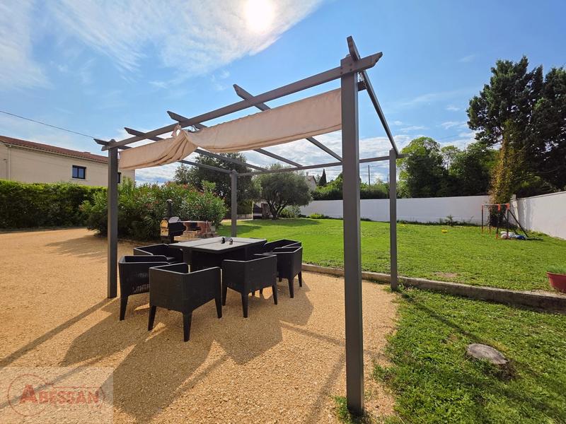 Maison - 180 m² - 8 pièces