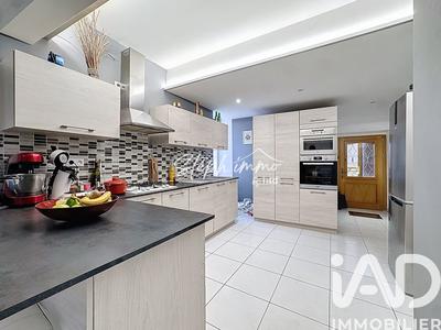 Maison - 120 m² - 4 pièces