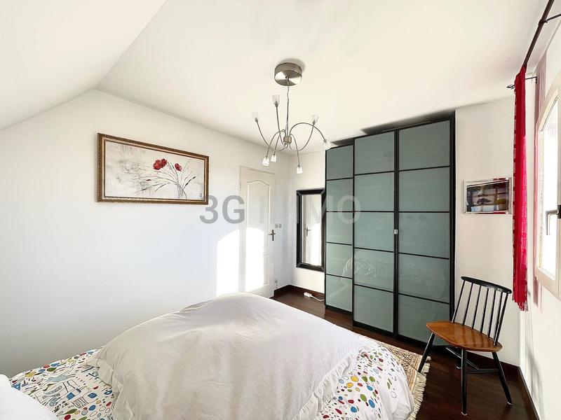 Demeure - 191 m² - 9 pièces