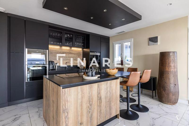 Villa - 141 m² - 5 pièces