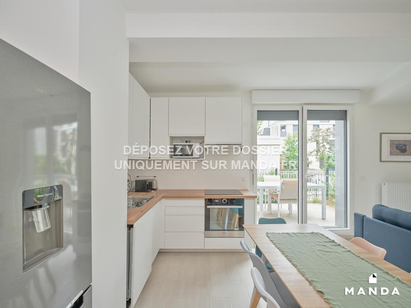 Chambre - 14 m² - 5 pièces