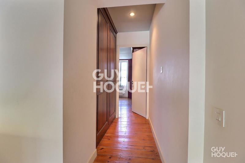 Maison - 200 m² - 9 pièces