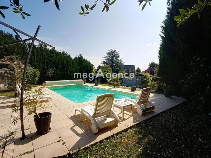 Maison traditionnelle - 178 m² - 6 pièces