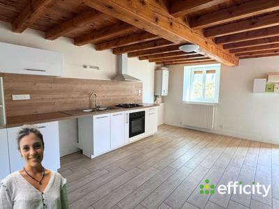 Maison - 92 m² - 5 pièces
