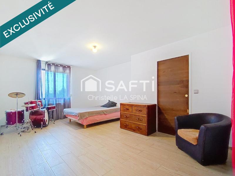 Maison - 185 m² - 6 pièces