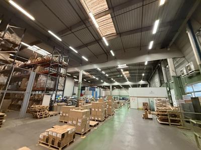 Local d'activités - 12 000 m²