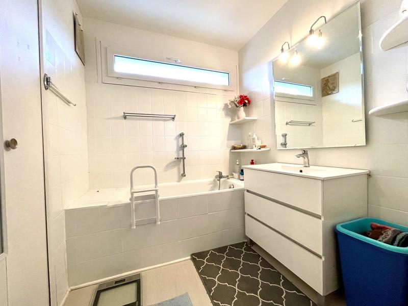 Maison - 142 m² - 7 pièces