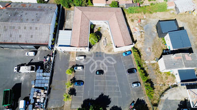 Bureau - 250 m² - 7 pièces