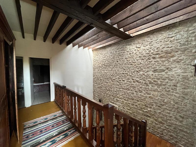 Maison - 255 m² - 9 pièces