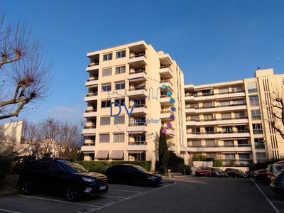 Appartement - 88 m² - 4 pièces