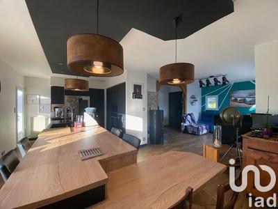 Maison - 96 m² - 5 pièces