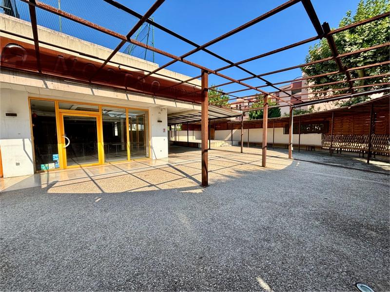 Local commercial - 170 m²