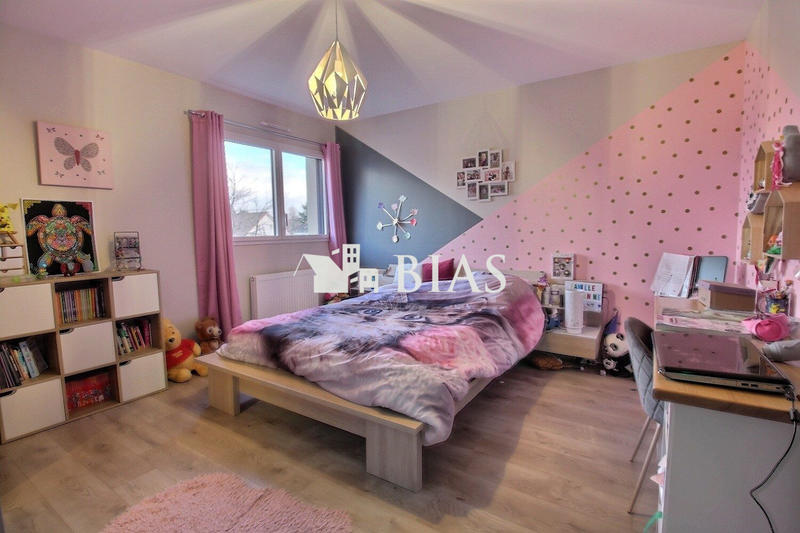 Maison - 163 m² - 7 pièces