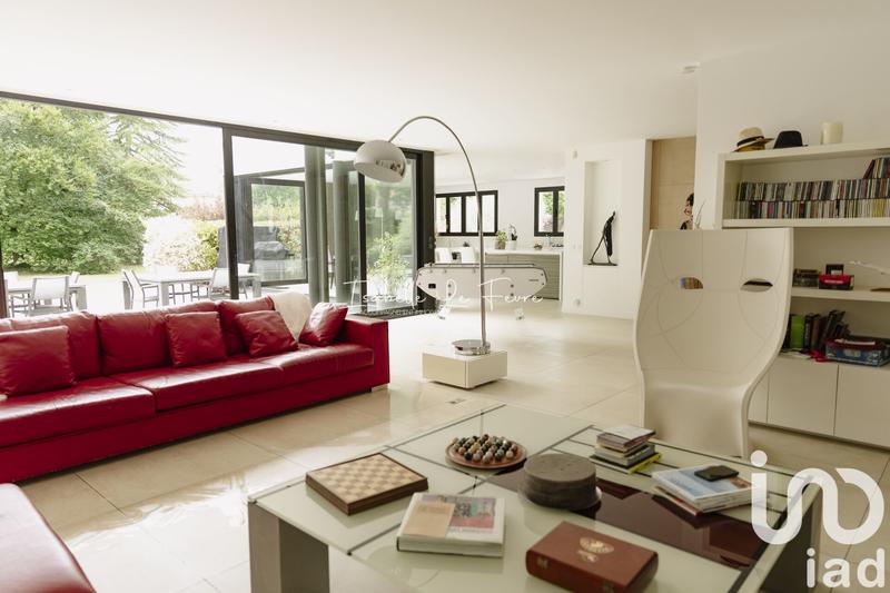 Maison de maîtres - 330 m² - 8 pièces