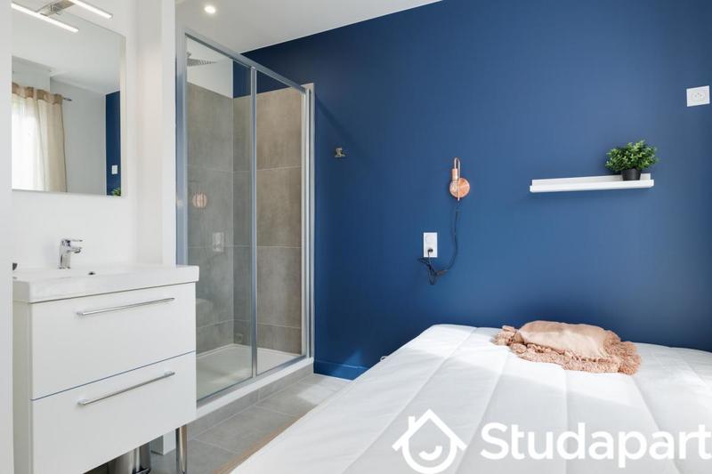 Chambre - 11 m² - 1 pièce