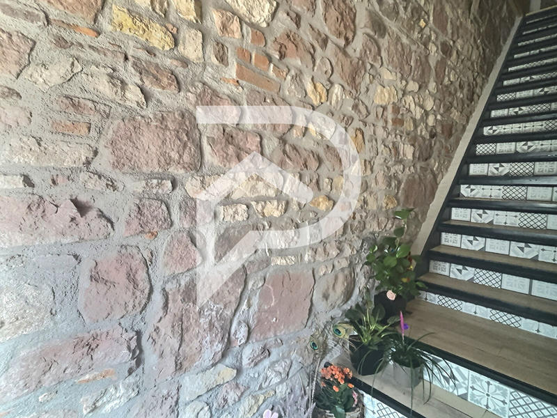 Maison de village - 125 m² - 6 pièces