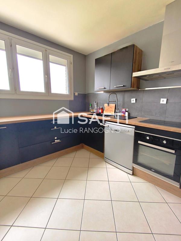 Maison - 93 m² - 5 pièces