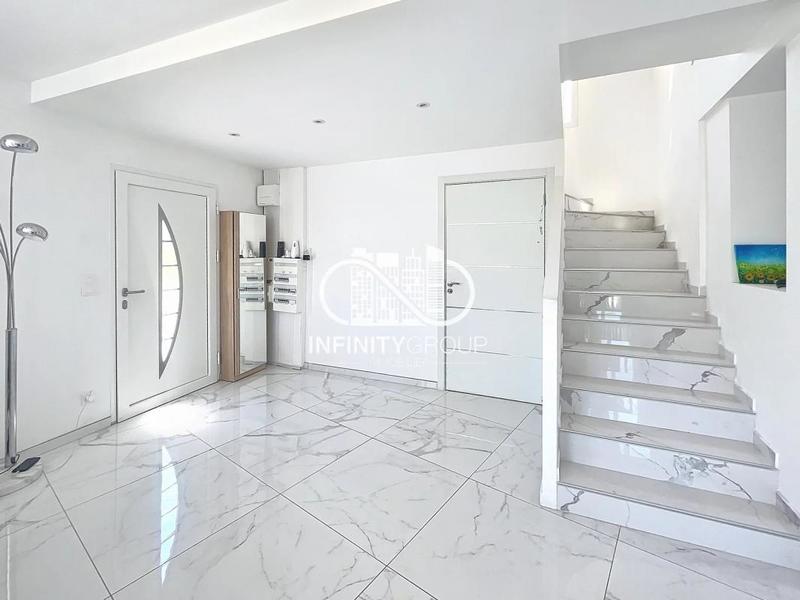 Villa - 187 m² - 5 pièces