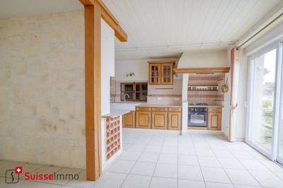 Maison - 211 m² - 8 pièces