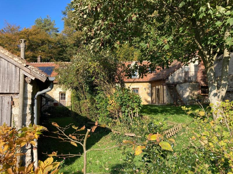 Maison - 325 m² - 14 pièces