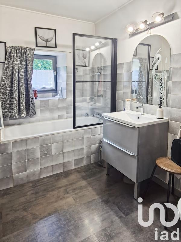 Maison - 162 m² - 8 pièces