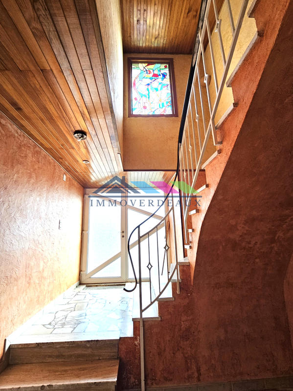 Maison - 184 m² - 7 pièces